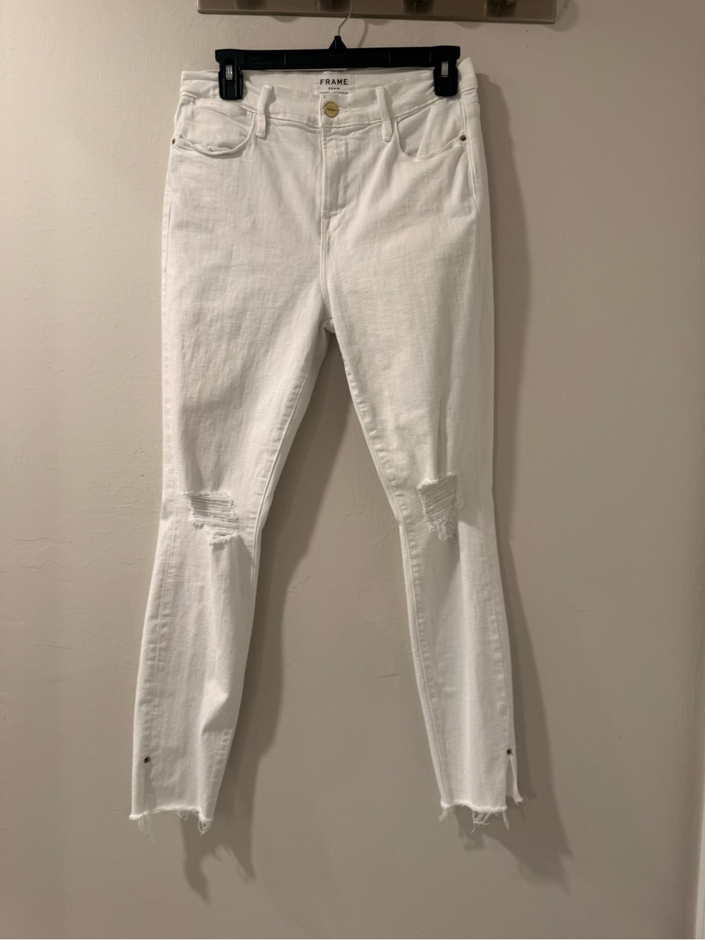 Frame Denim White Skinny Jeans with Knee Distress & Raw Hem